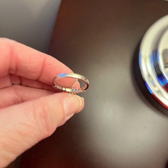 Princess Cut Engagement Ring - Picture 7 of 11